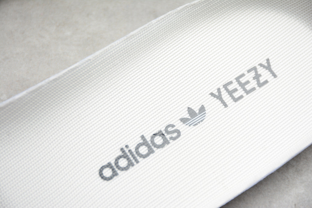 Adidas Yeezy 350 – Blanco