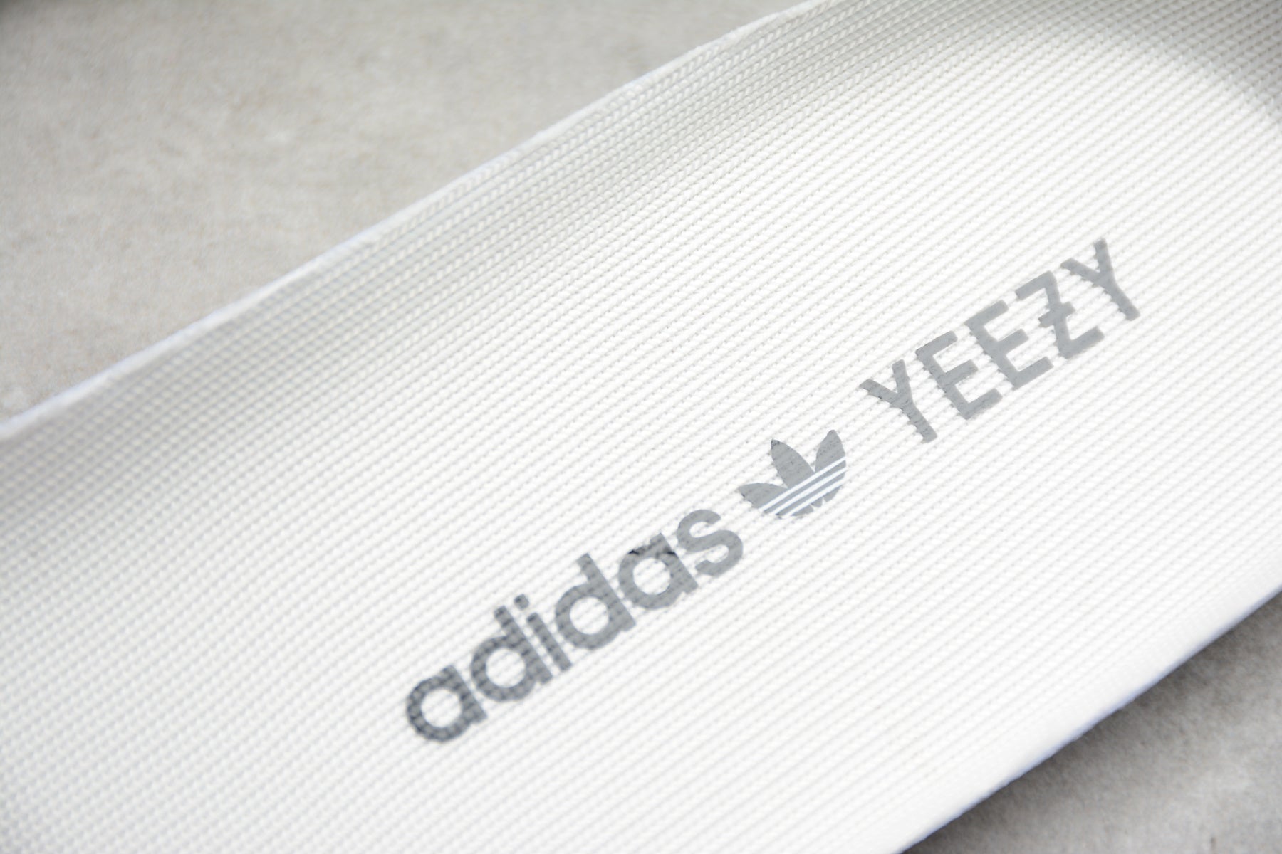 Adidas Yeezy 350 – Blanco