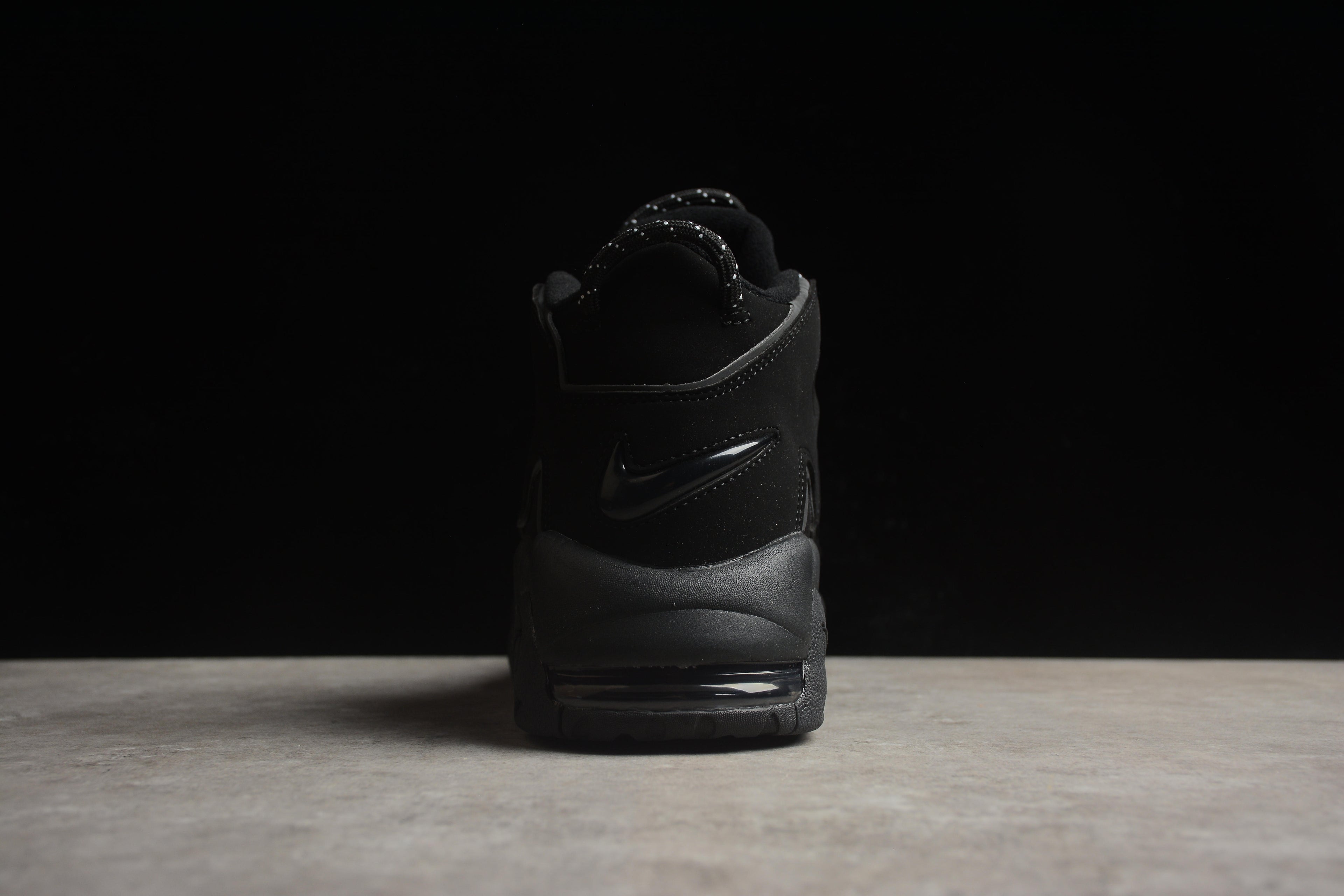Air More Uptempo – Negro