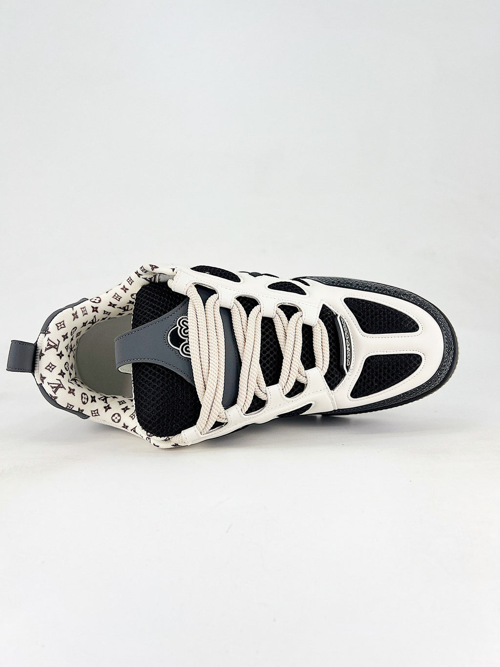 Louis Vuitton Skate – Monogram Gris