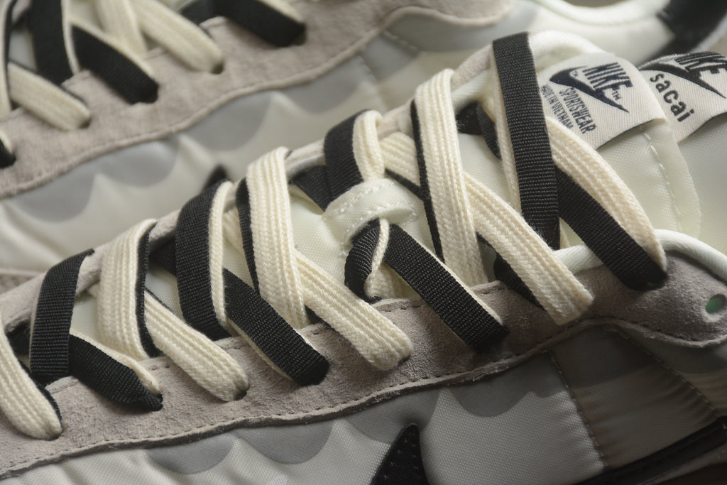 Sacai x VaporWaffle – Blanco / Negro
