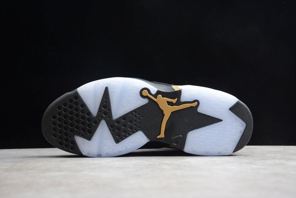 Air Jordan 6 – Negro / Dorado