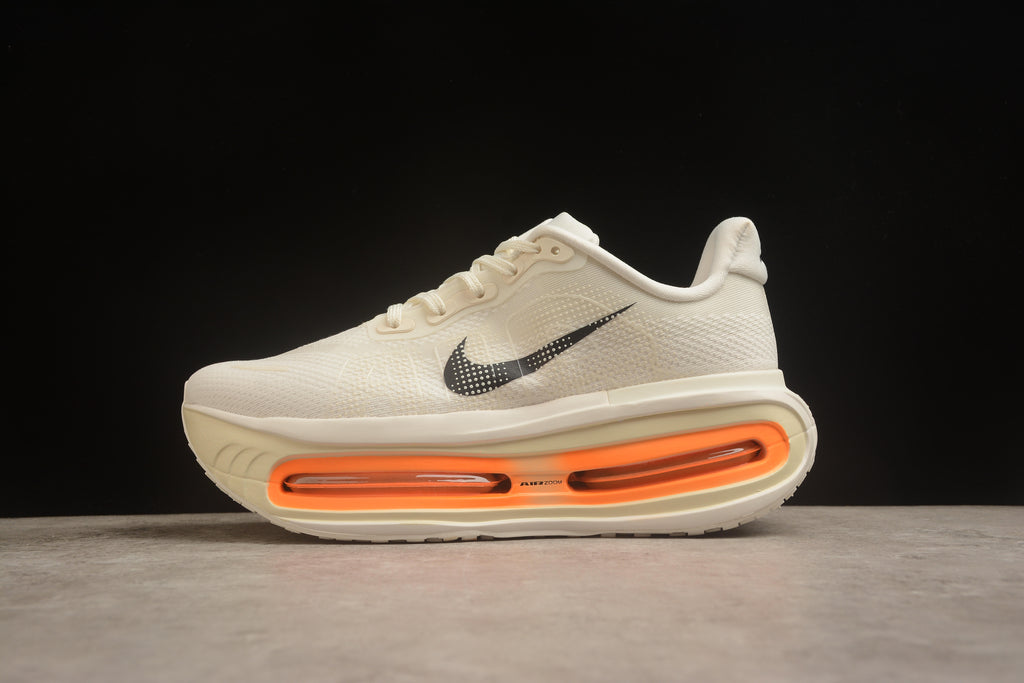 Vomero Premium – Beige / Naranja