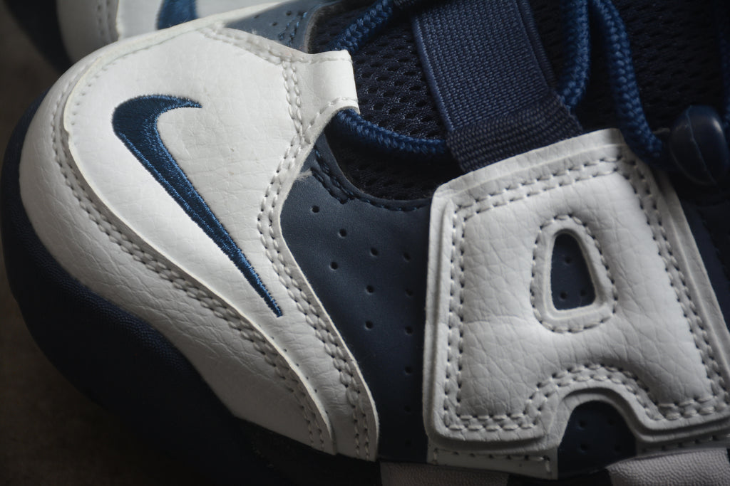 Air More Uptempo – Azul Oscuro / Blanco