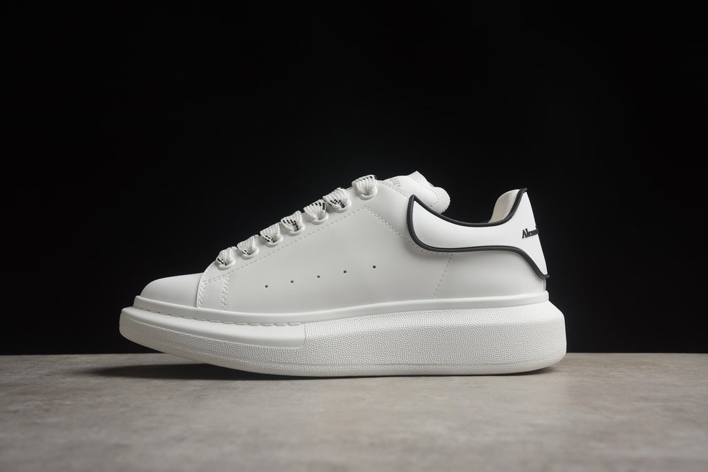 Alexander McQueen – Blanco / Líneas Negras