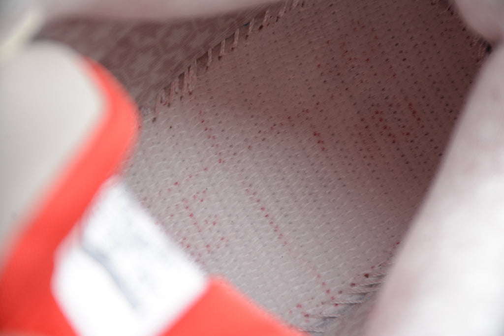 Air Jordan 3 – Blanco / Azul / Rojo