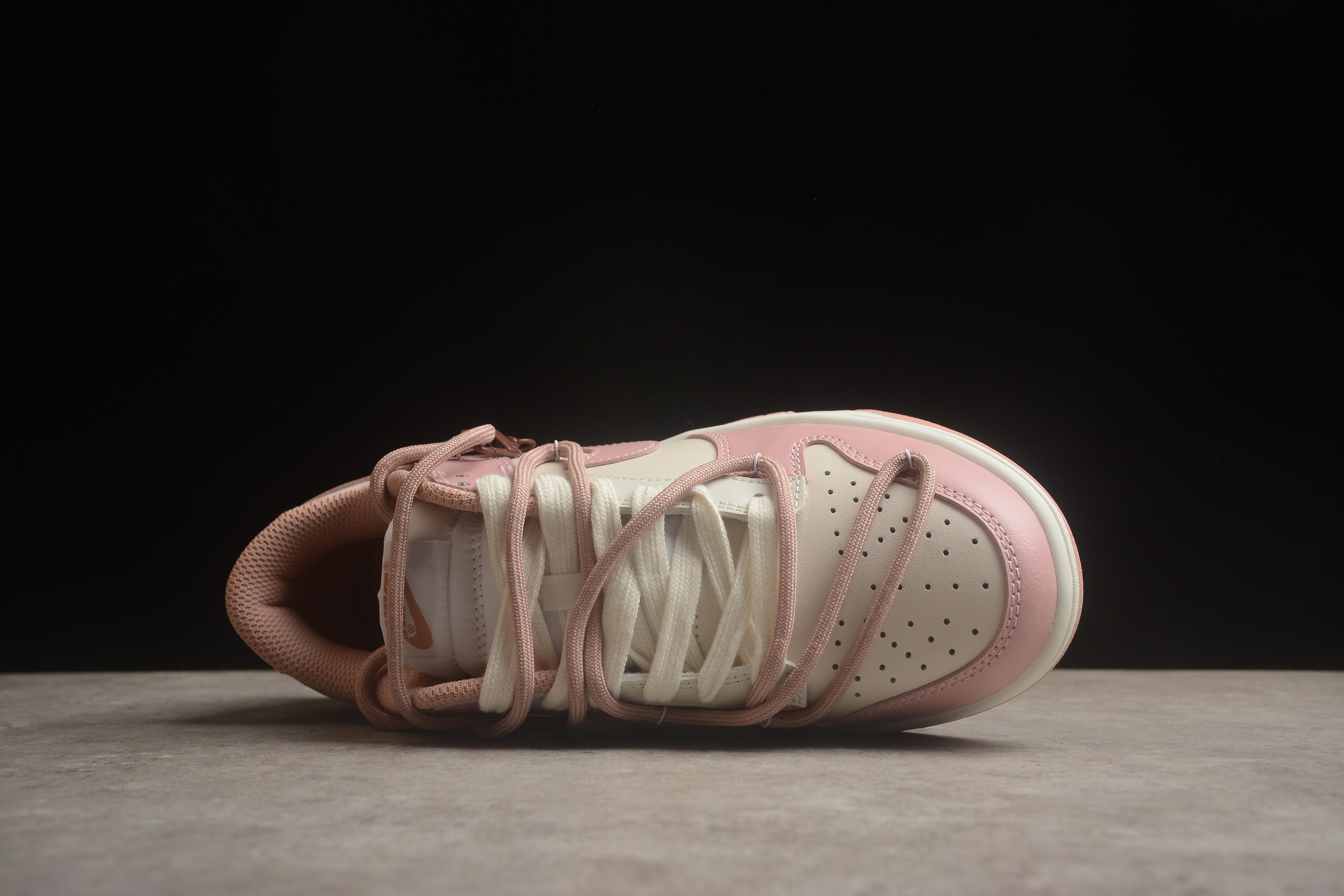 Dunk SB – Rosa / Beigie