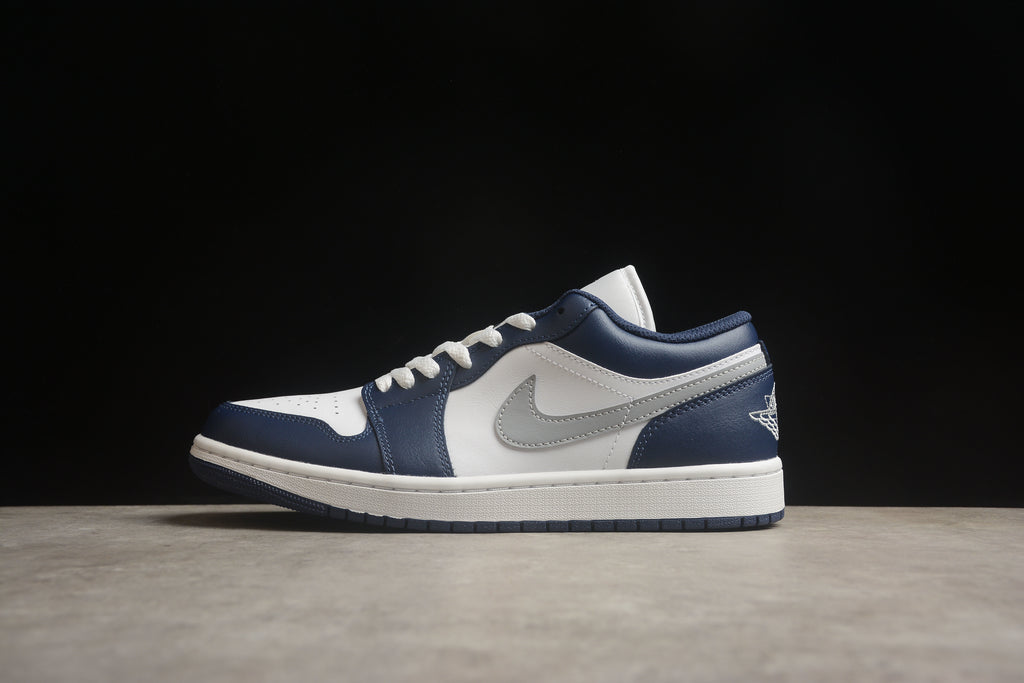 Jordan 1 Low – Azul / Blanco / Gris