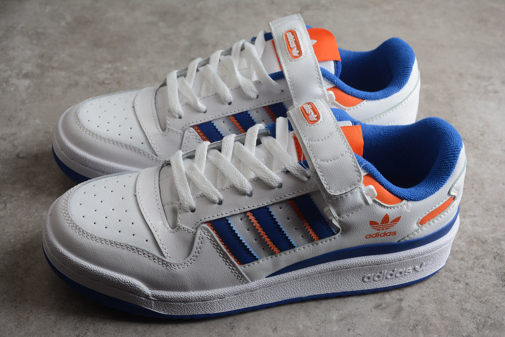 Adidas Forum – Blanco / Azul Oscuro