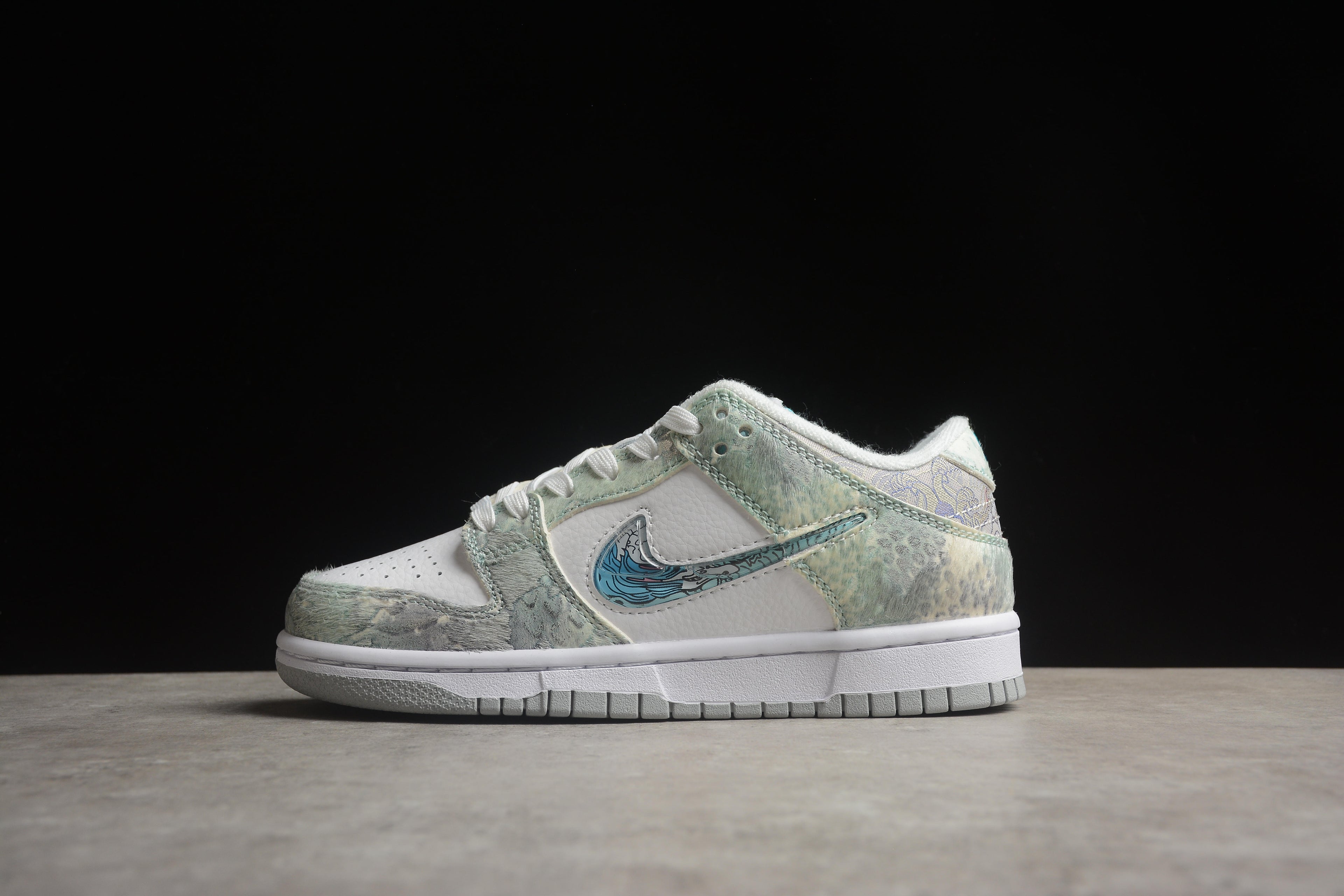 Dunk SB – Gris Dragón