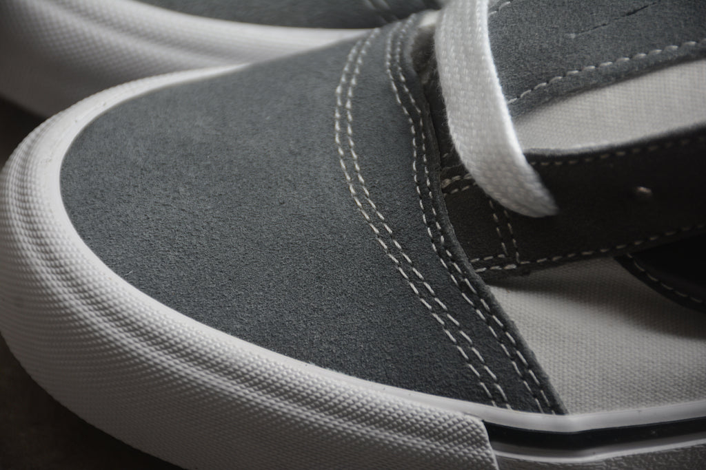 Vans Knu Skool – Gris / Negro