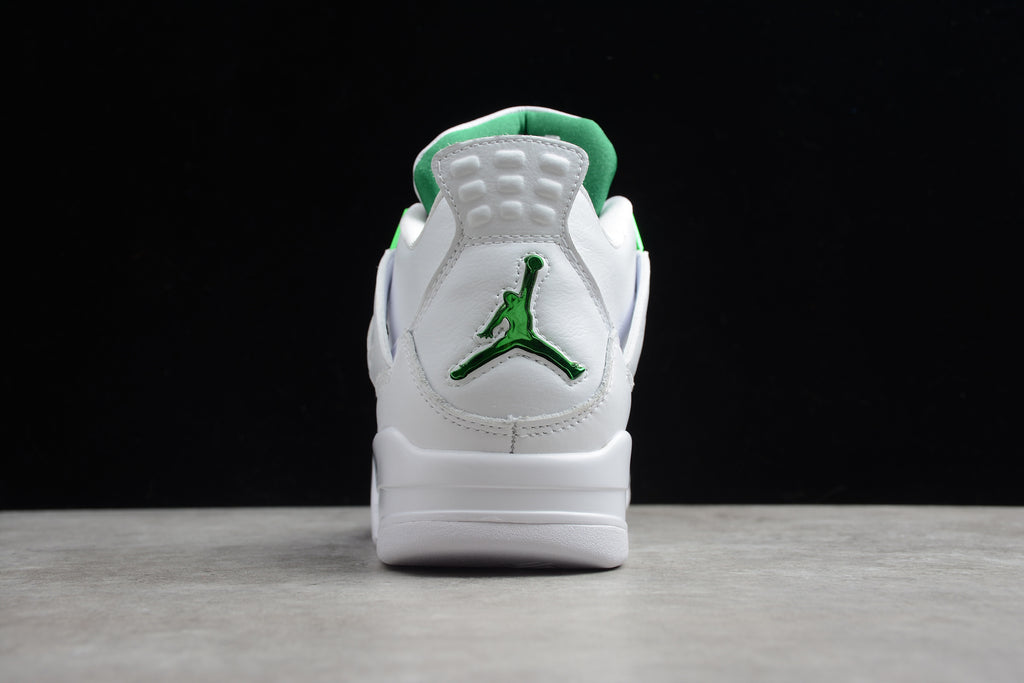 Air Jordan 4 – Blanco Chapas / Verde