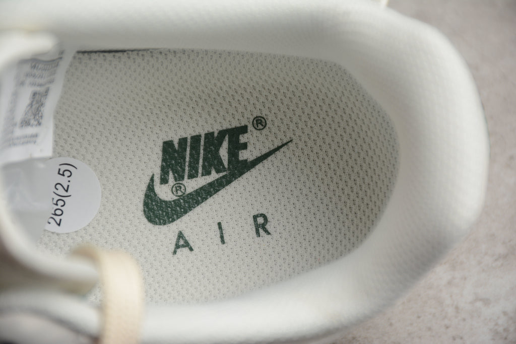 Nike Air Force 1 Low – Blanco / Verde