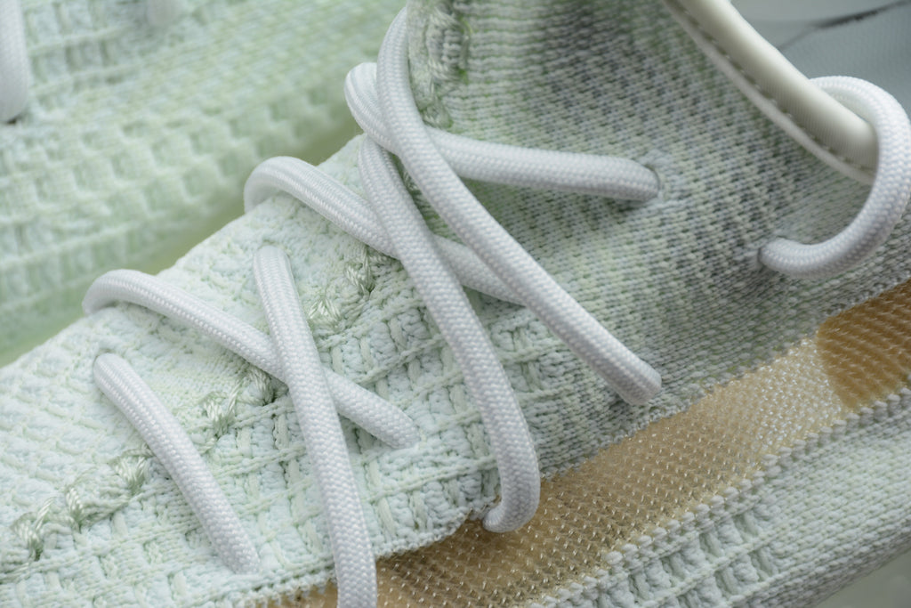 Adidas Yeezy 350 – Azul / Beige