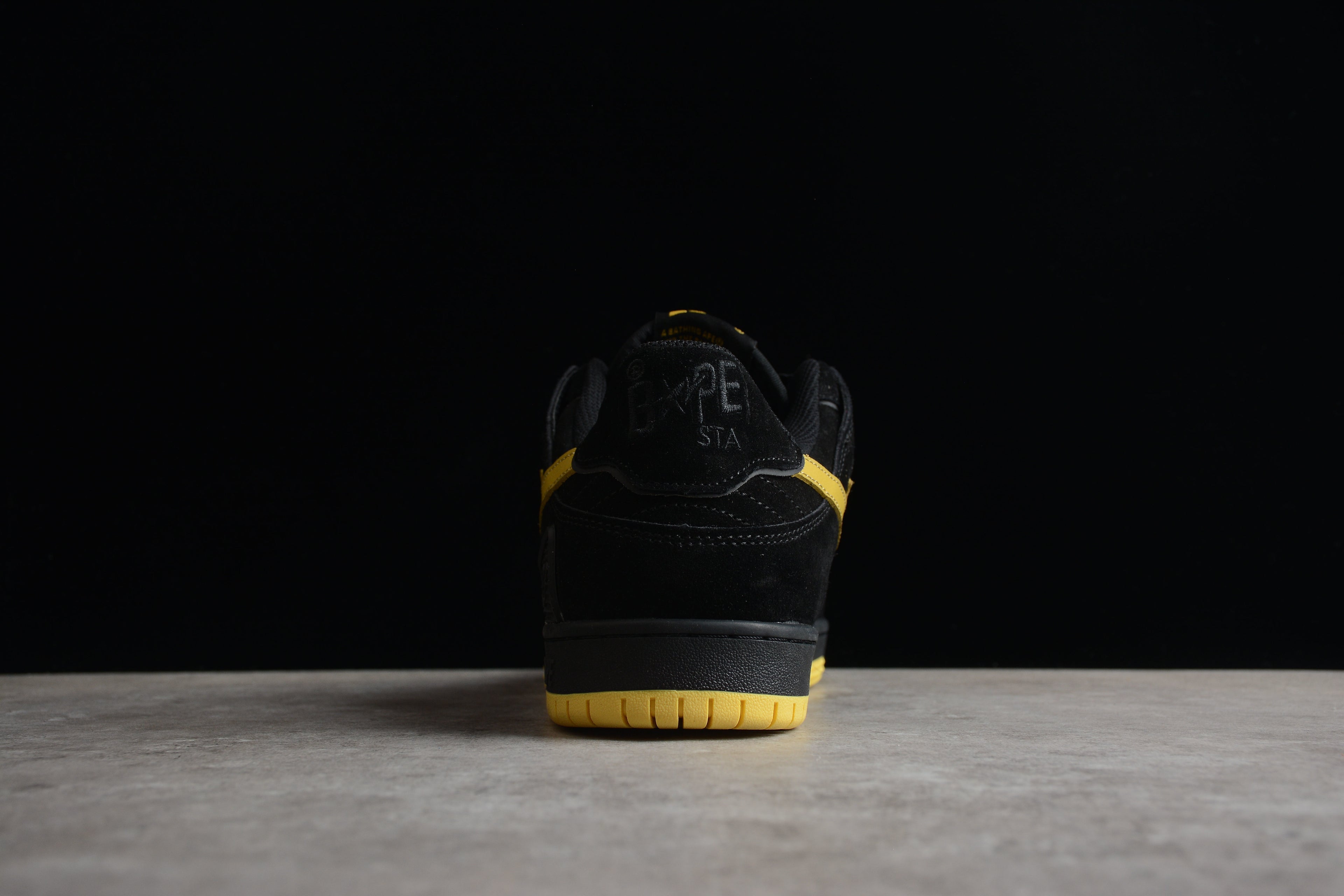 BAPE STA – Negro / Amarillo