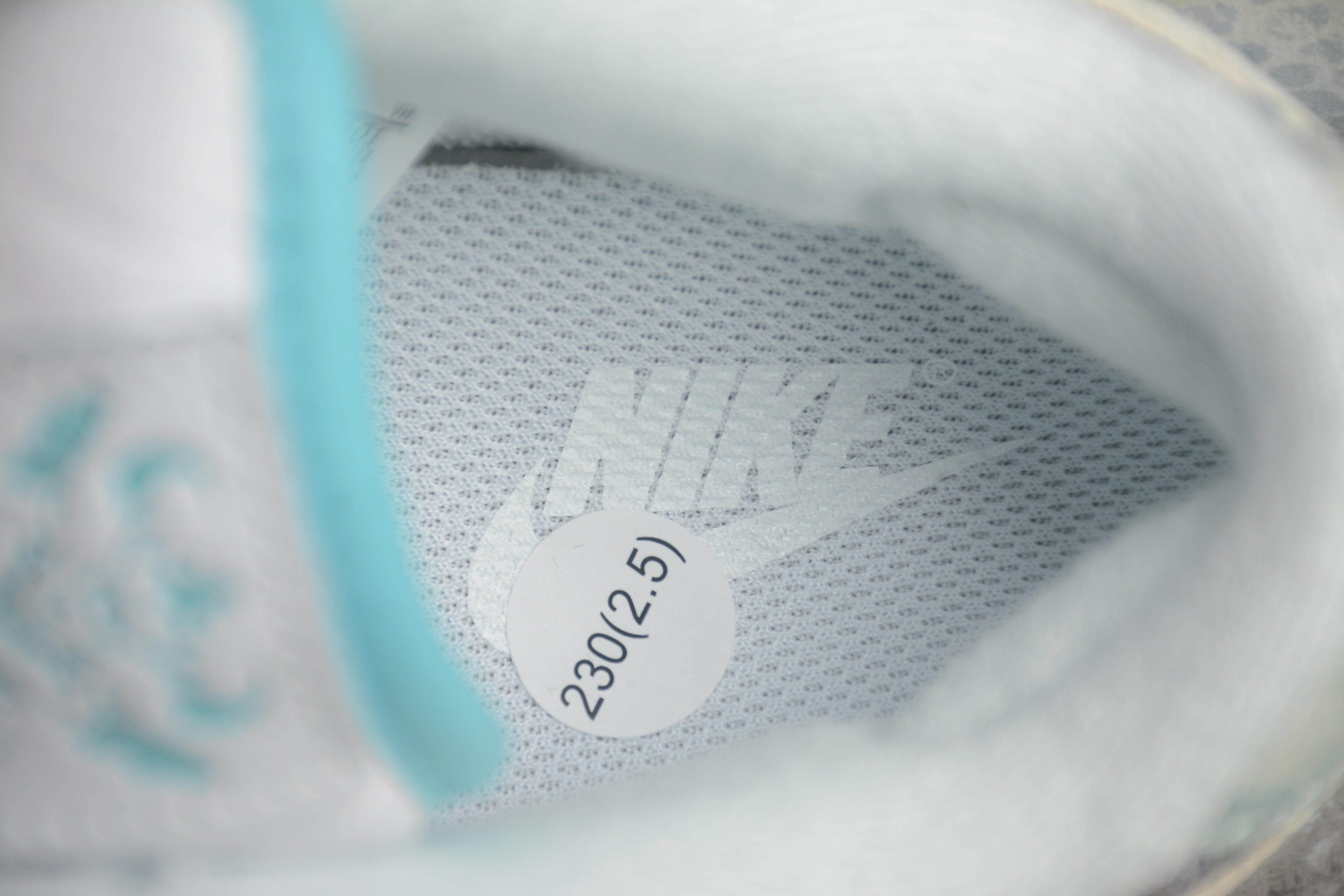 Dunk SB – Gris Dragón