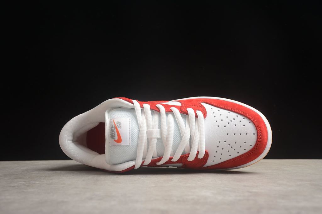 Dunk SB – Rojo / Blanco / Beigie