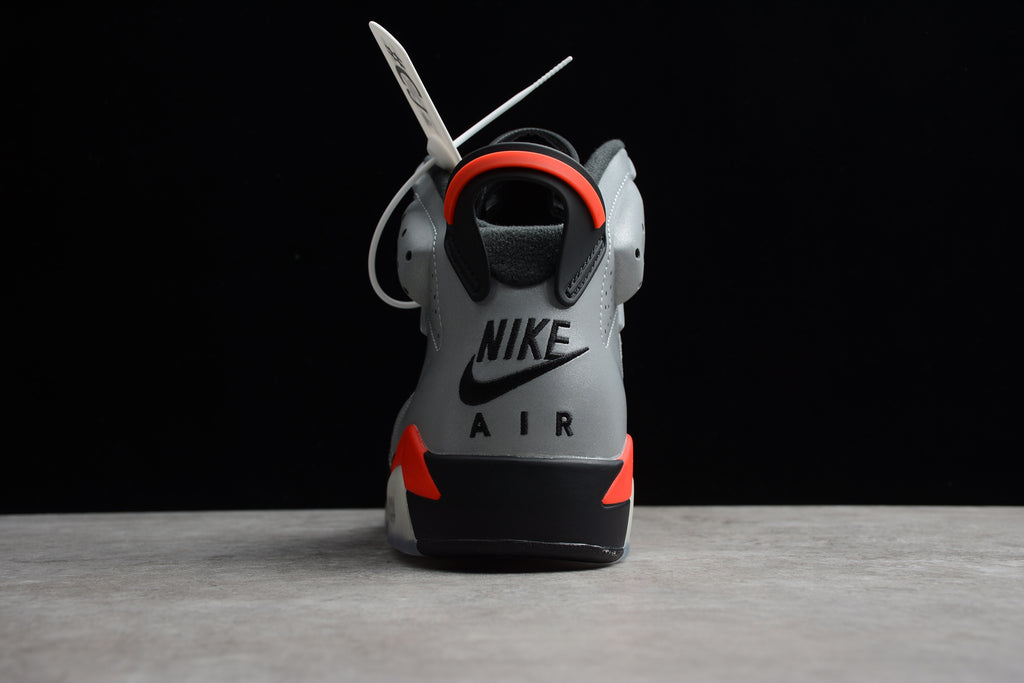 Air Jordan 6 – Gris