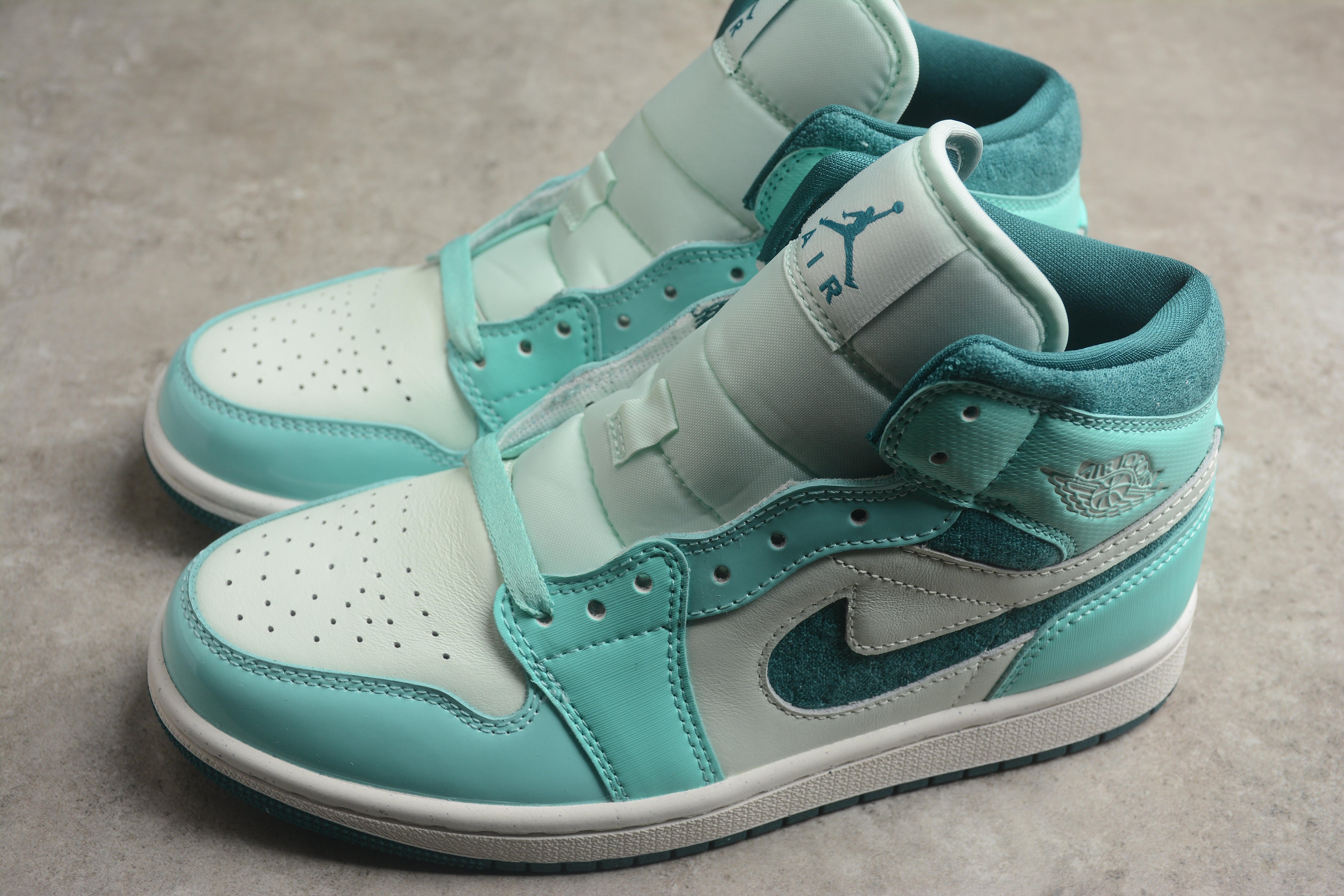 Air Jordan 1 Mid – Turquesa