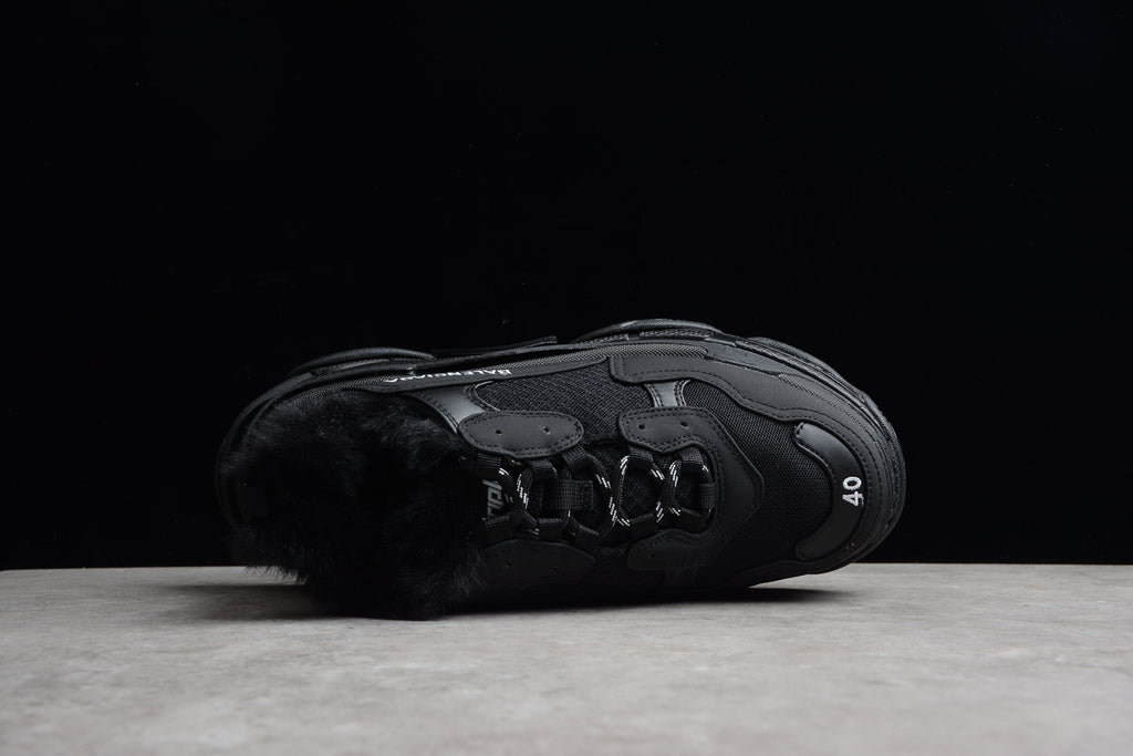 Balenciaga Triple S – Negro