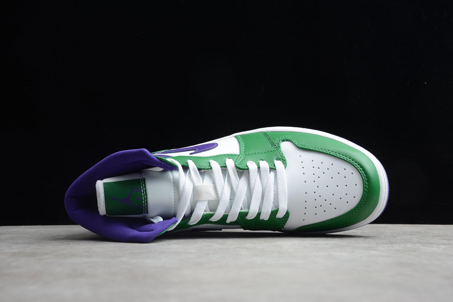 Air Jordan 1 Mid – Verde / Lila