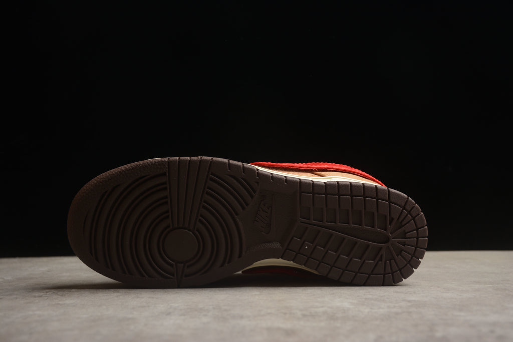 Dunk SB – Marrón / Rojo