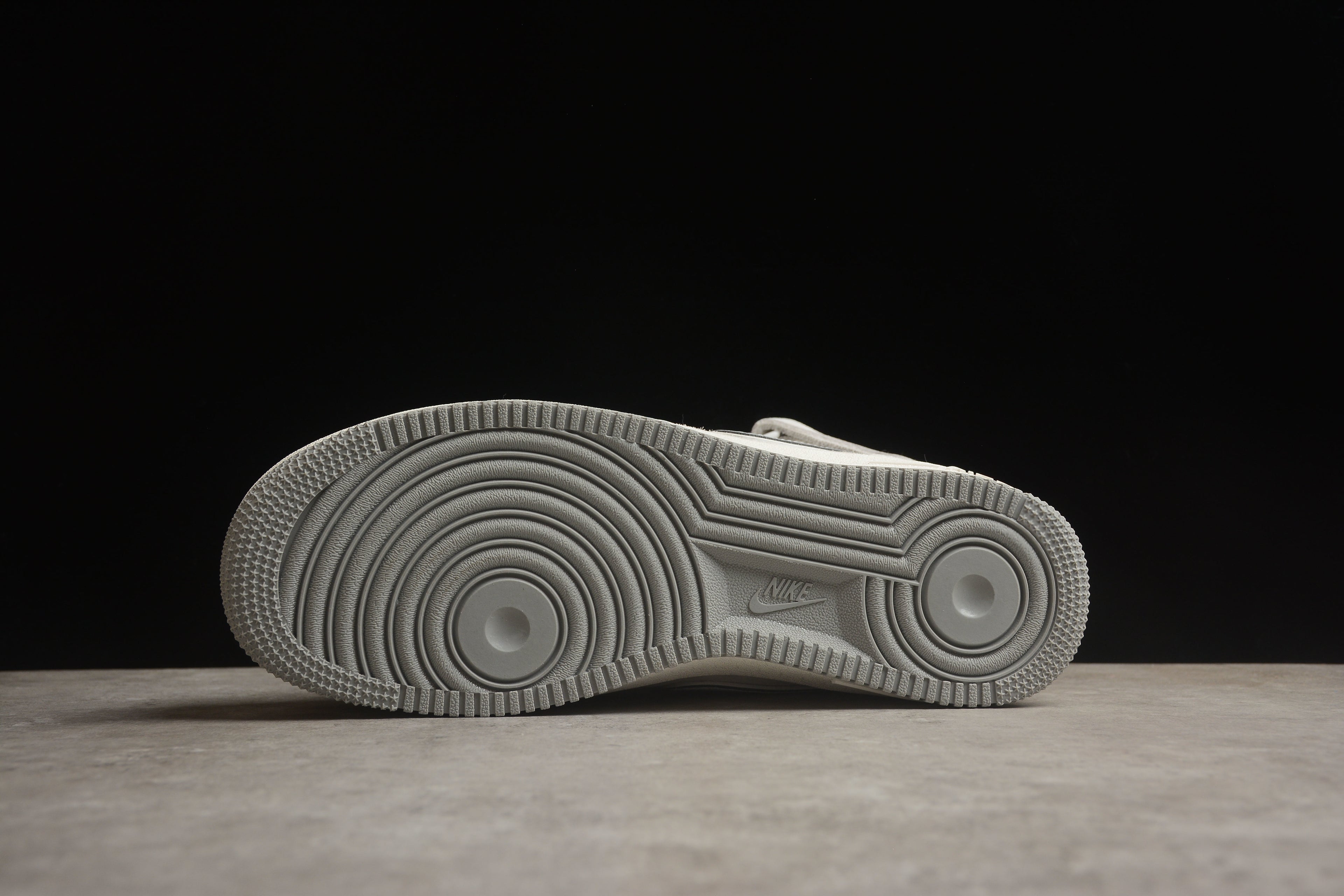 Air Force 1 High – Gris Claro