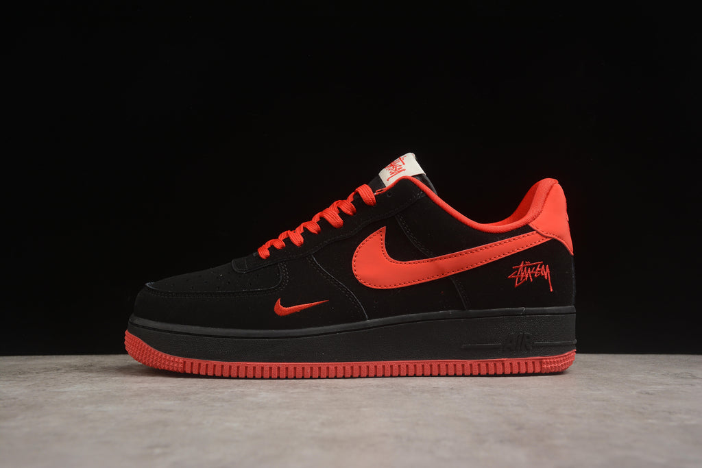 Air Force 1 Low – Negro / Rojo