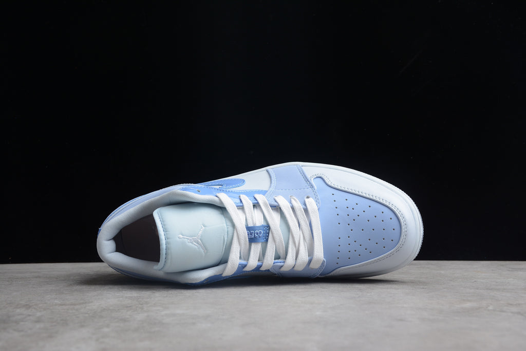 Jordan 1 Low – Full Azul Claro