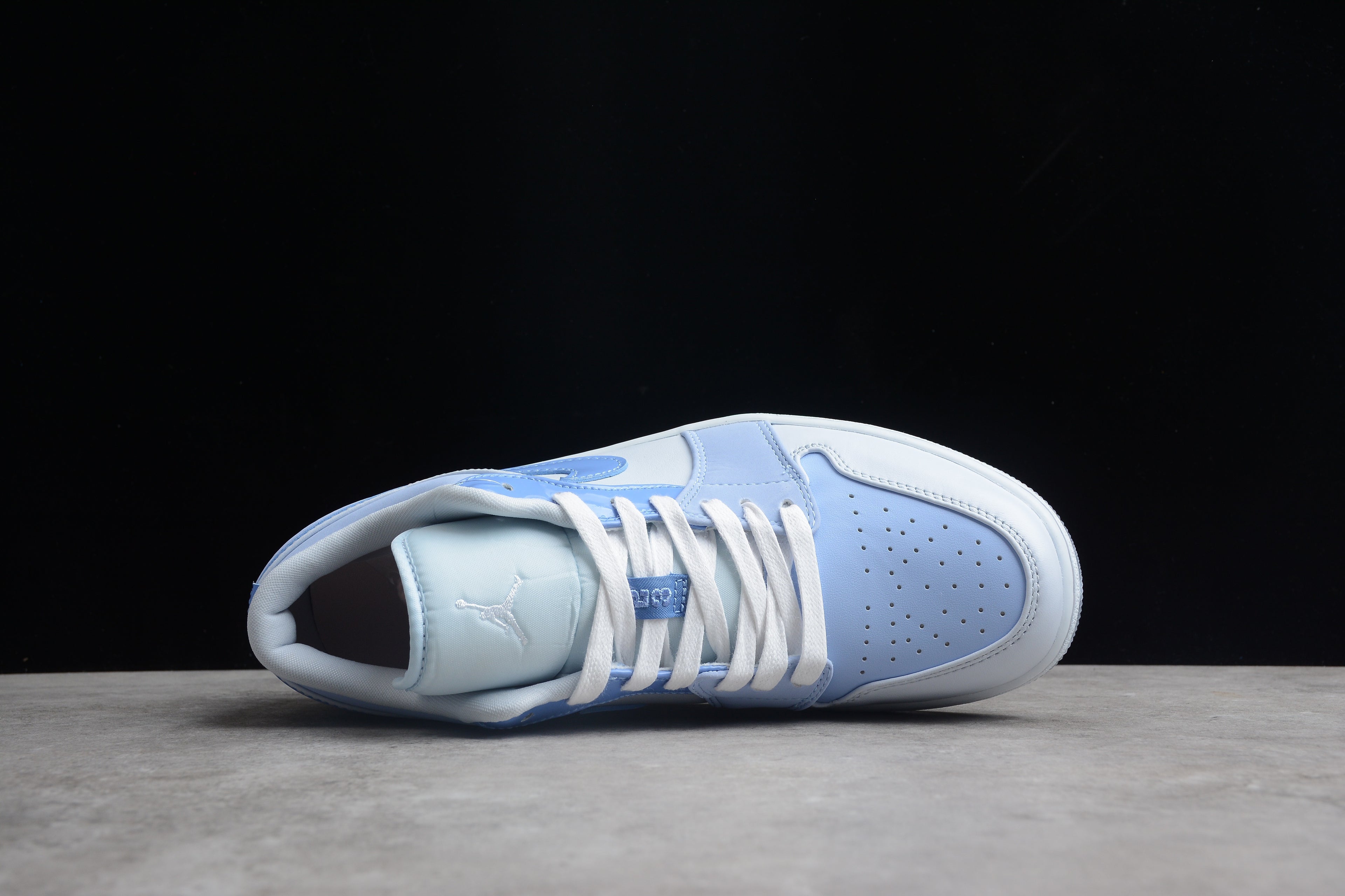 Jordan 1 Low – Full Azul Claro