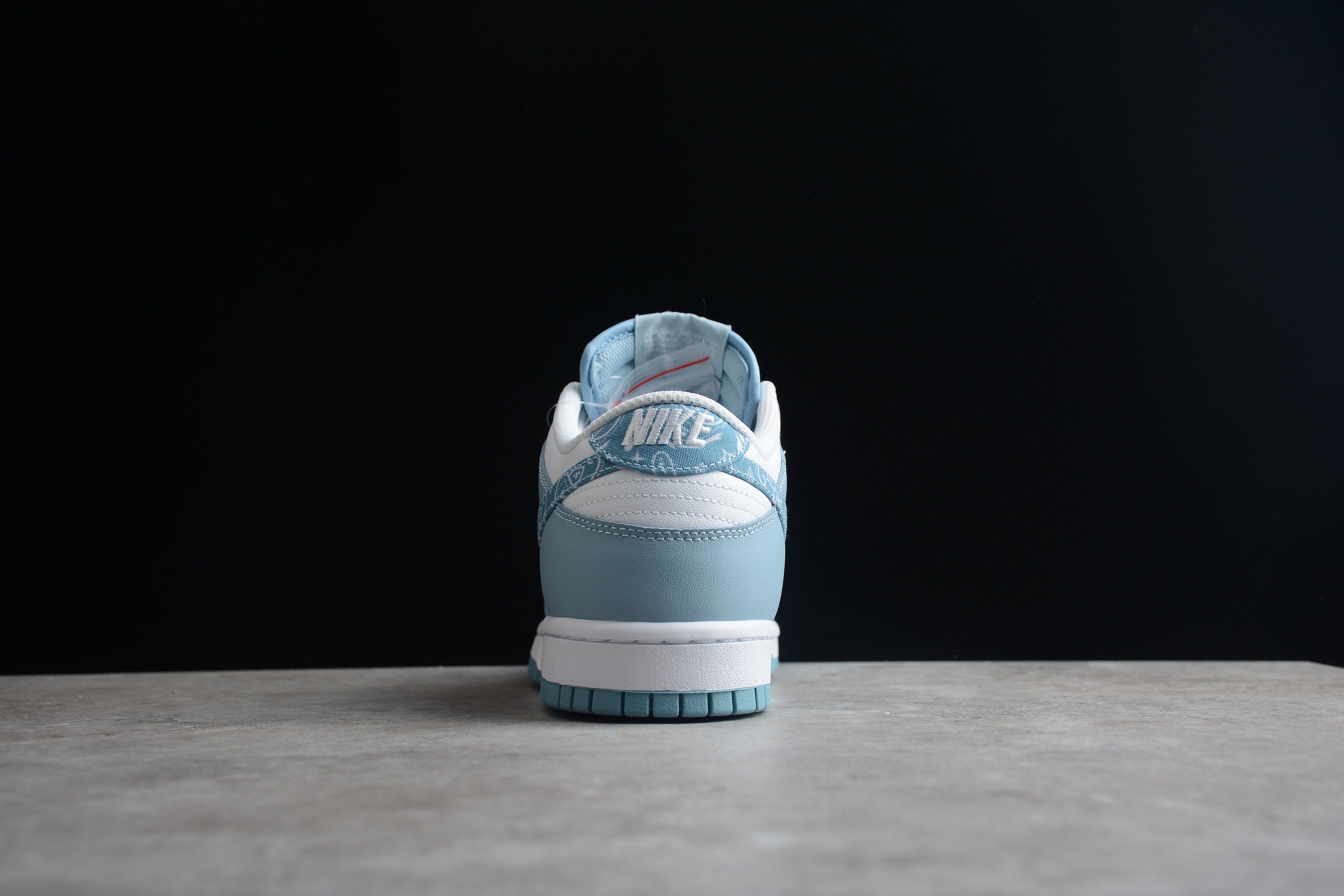 Dunk SB – Azul Claro / Blanco