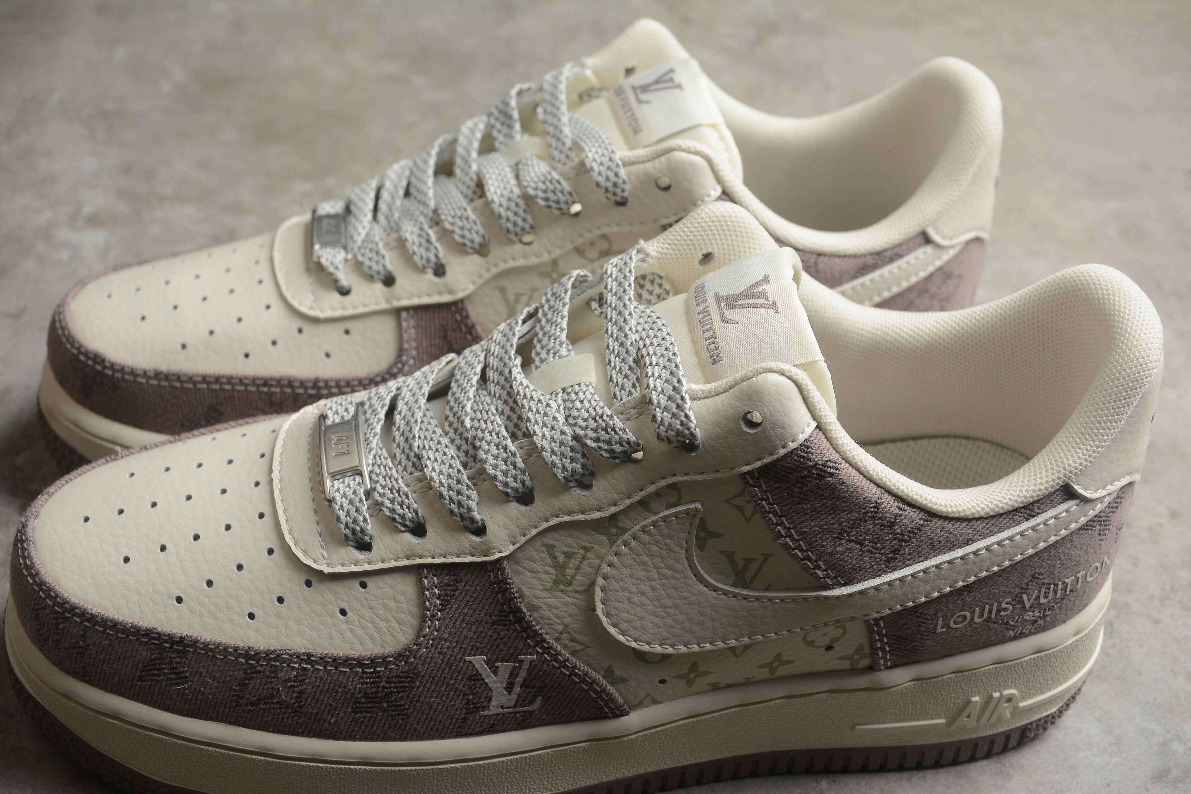 Air Force 1 Low LV – Blanco / Gris