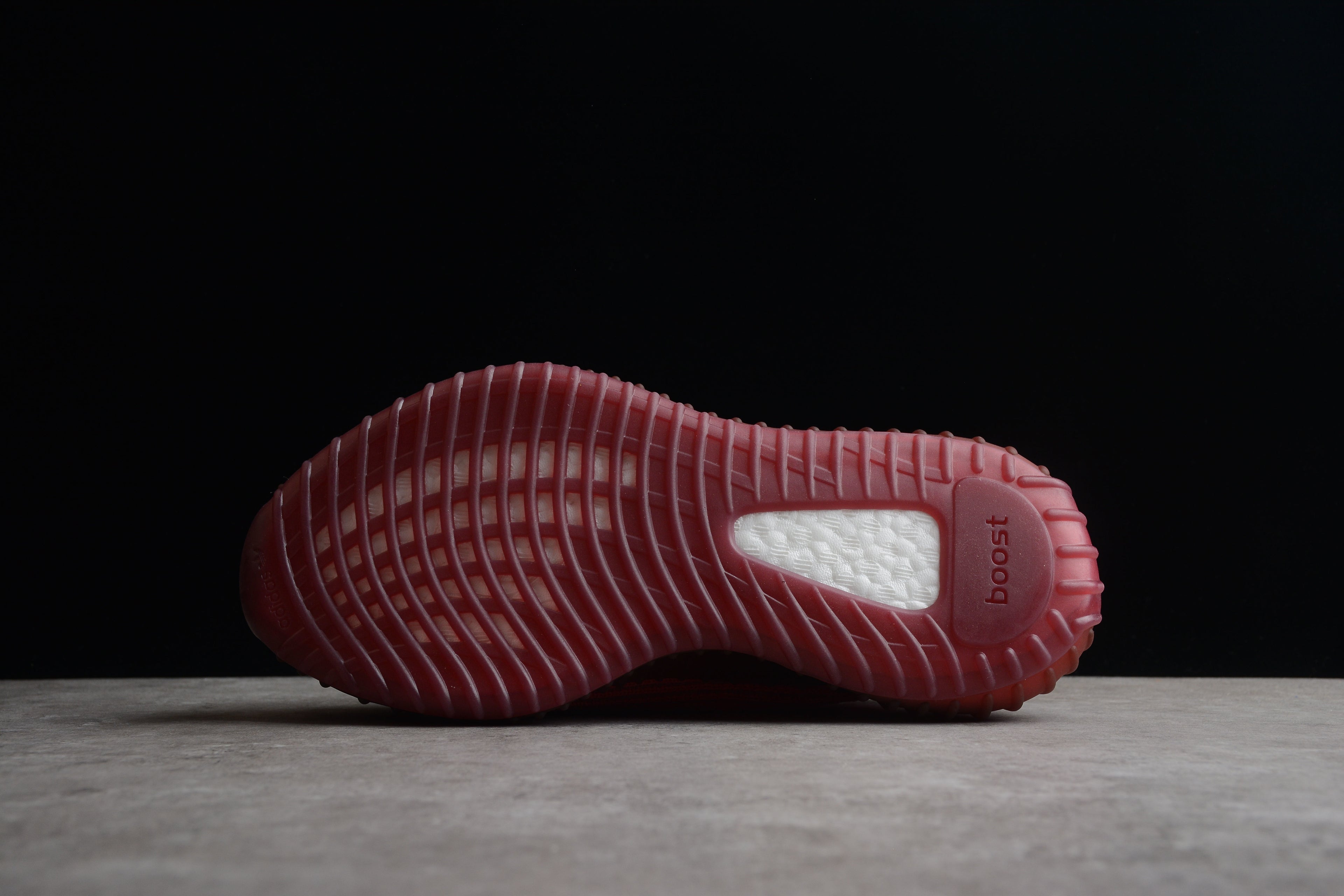 Adidas Yeezy 350 – Rojo