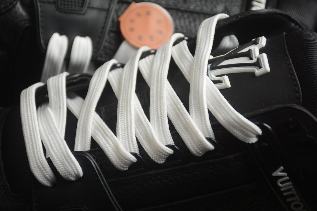 Louis Vuitton Trainer Low – Negro