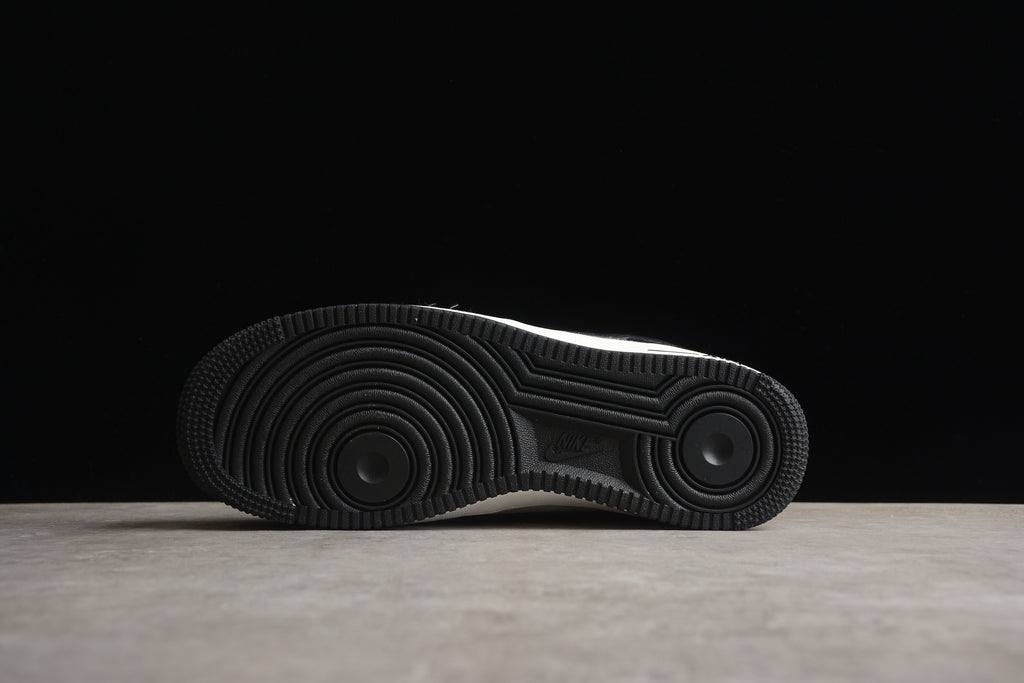 Air Force 1 Low – Negro / Blanco