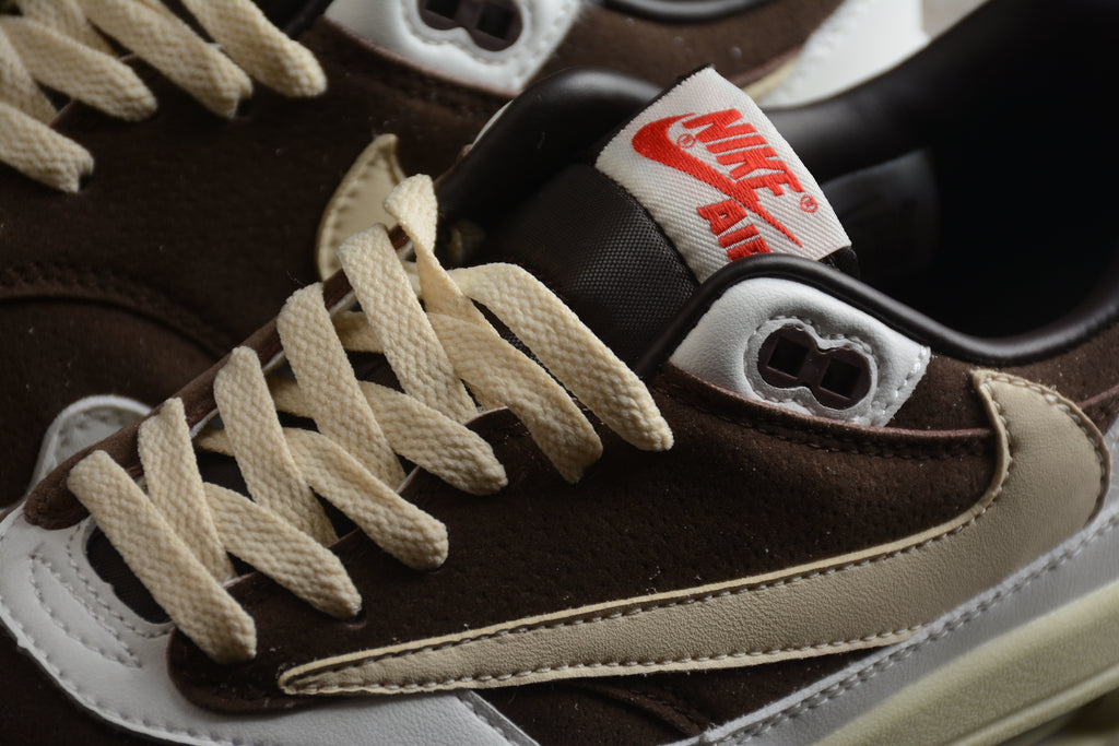 Air Max 1 – Marrón / Blanco