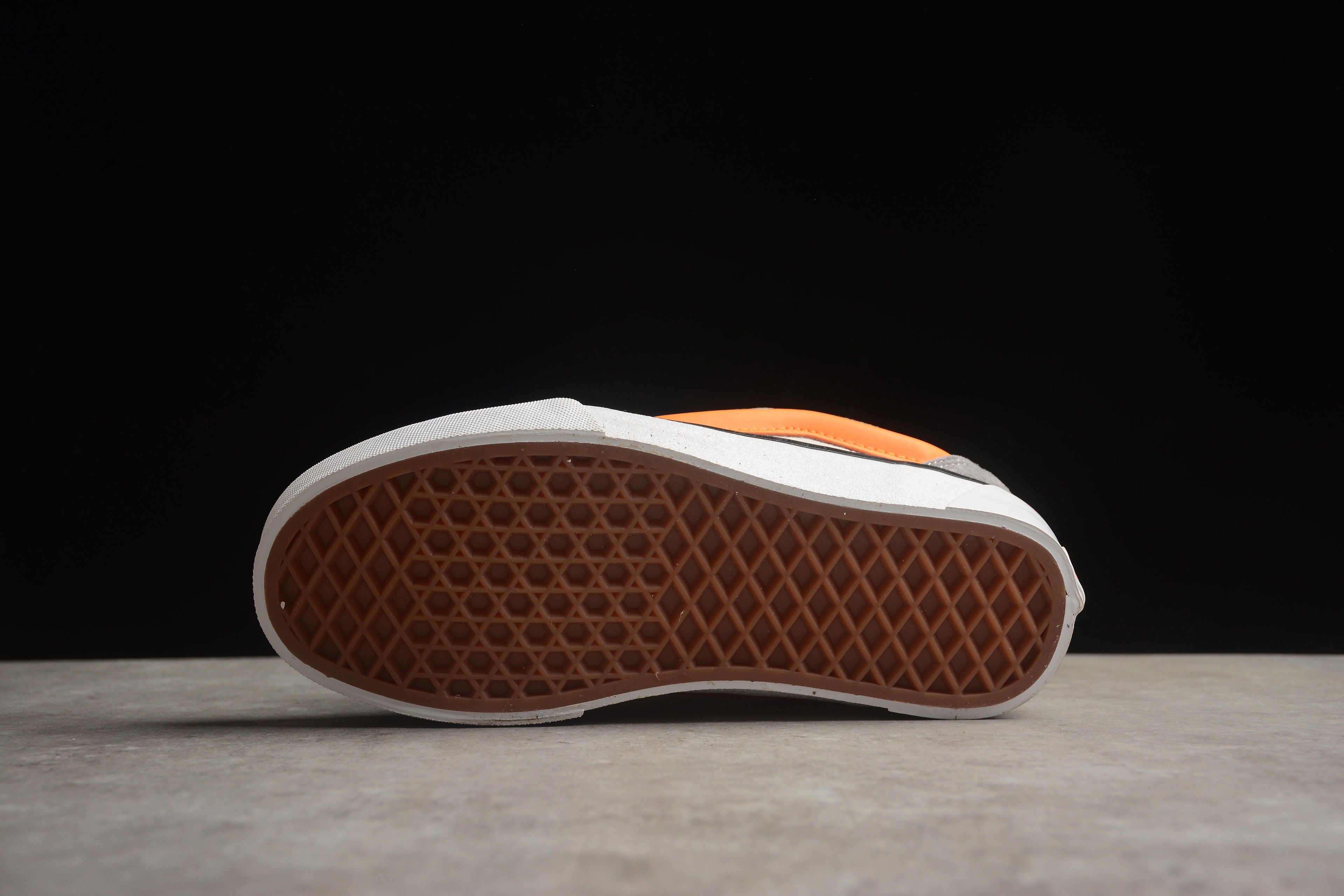 Vans Knu Skool – Gris / Naranja
