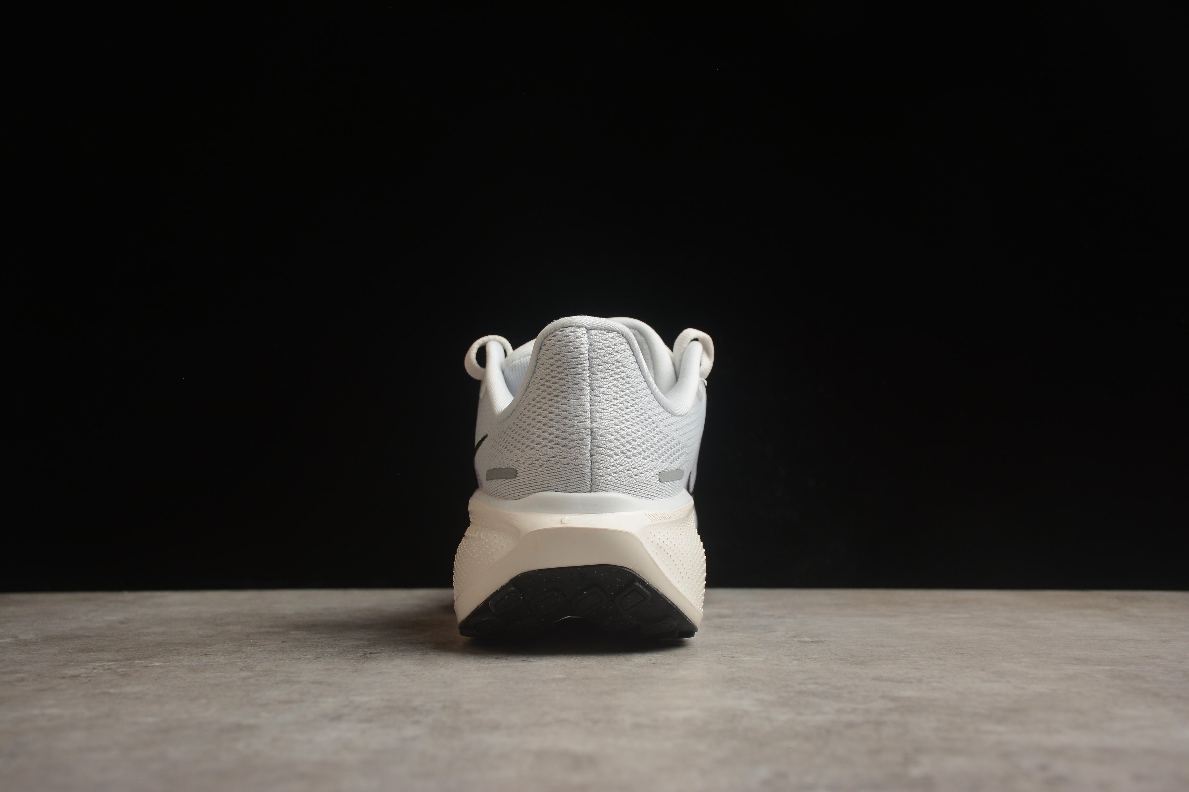 Pegasus 41 – Gris