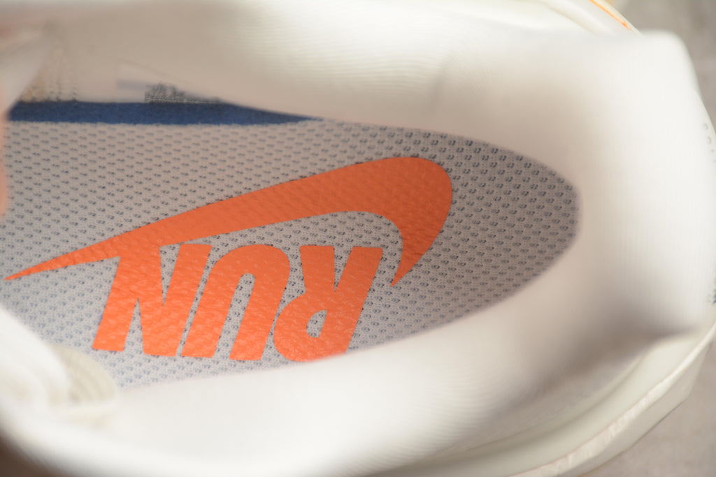 Vomero Premium – Beige / Naranja