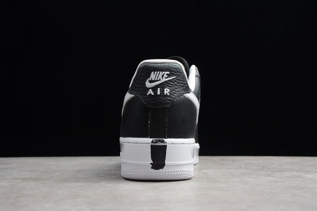 Air Force 1 Low – Negro con Suela Blanca