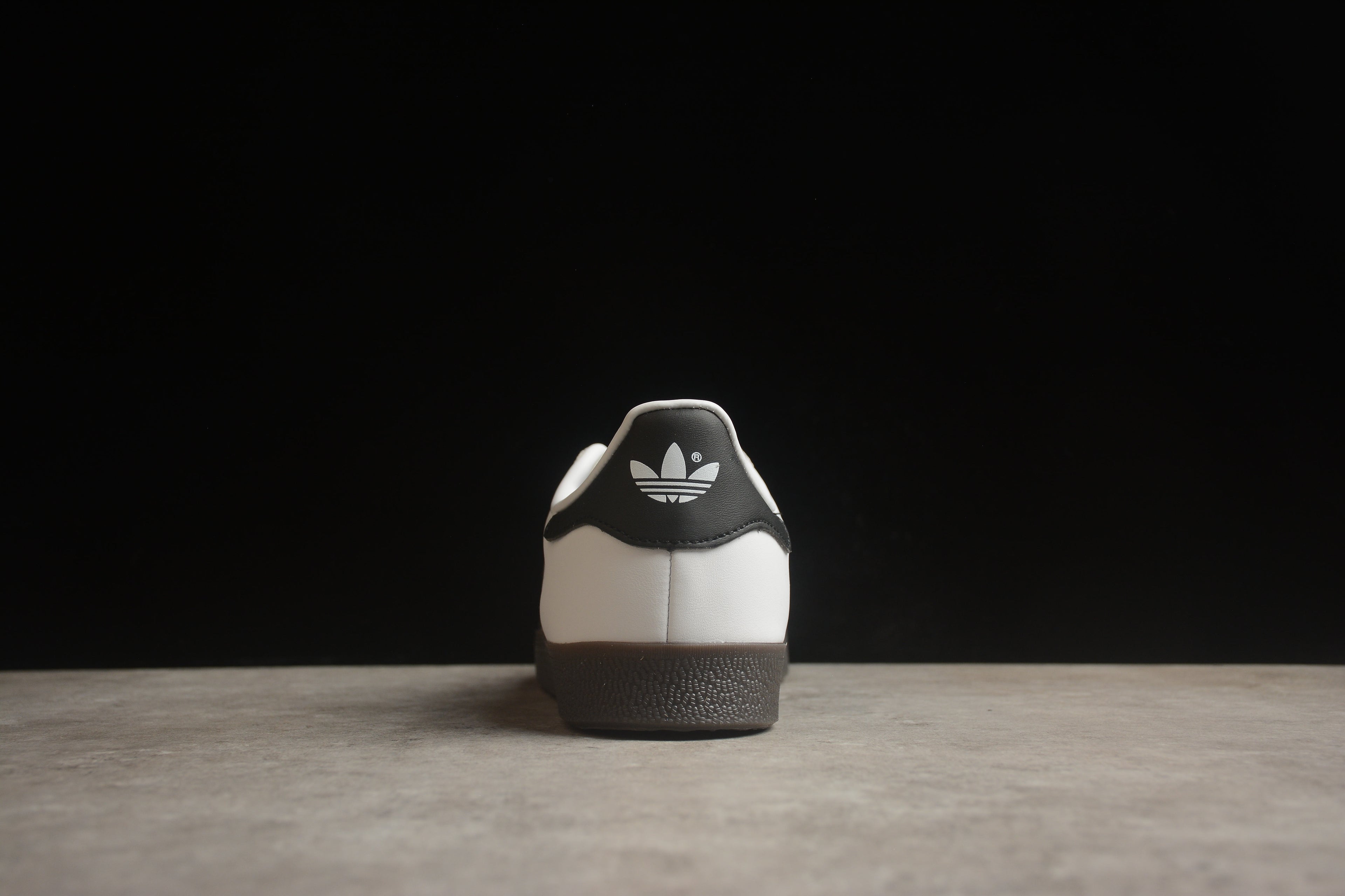 Adidas Gazelle – Blanco / Negro