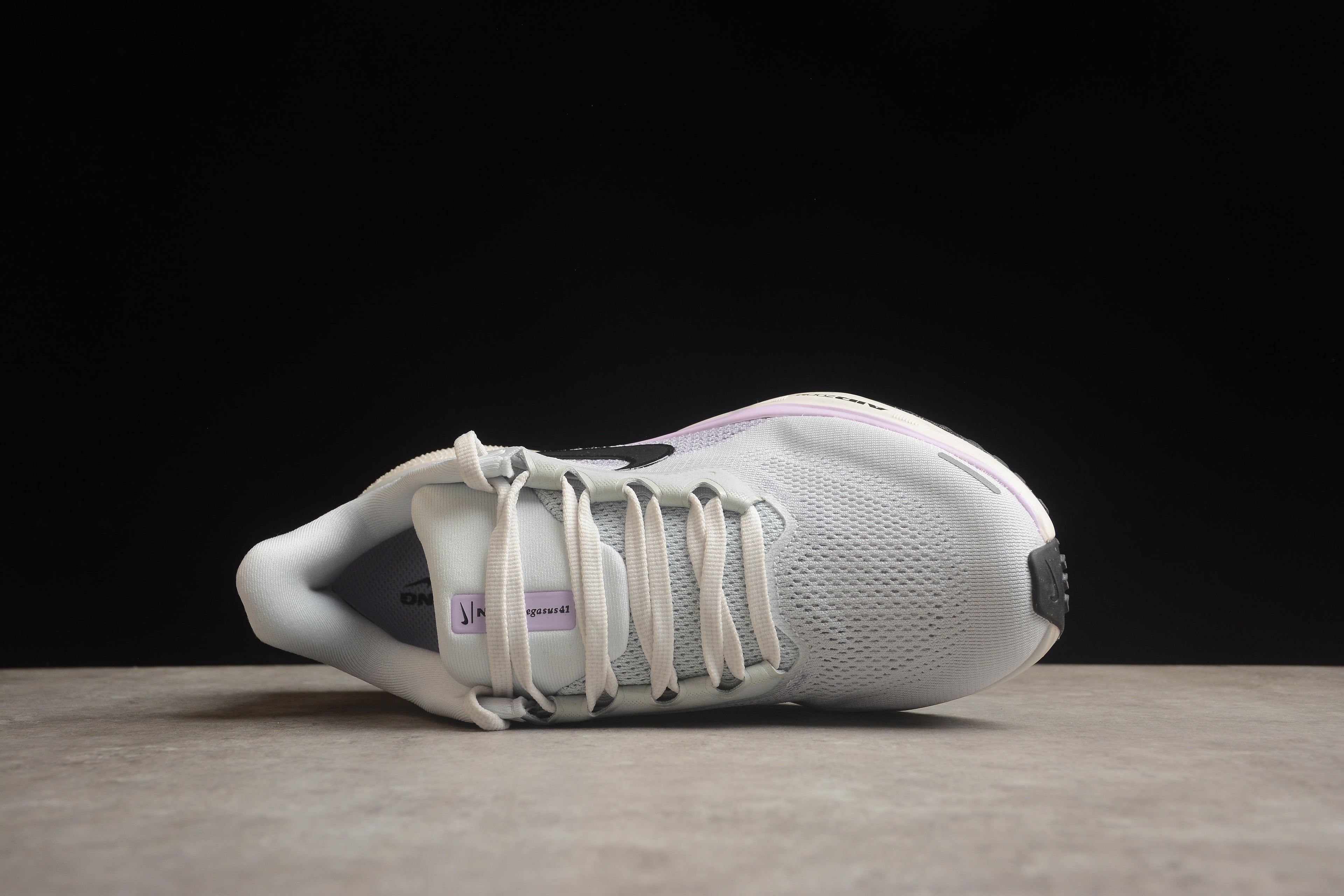 Pegasus 41 – Gris