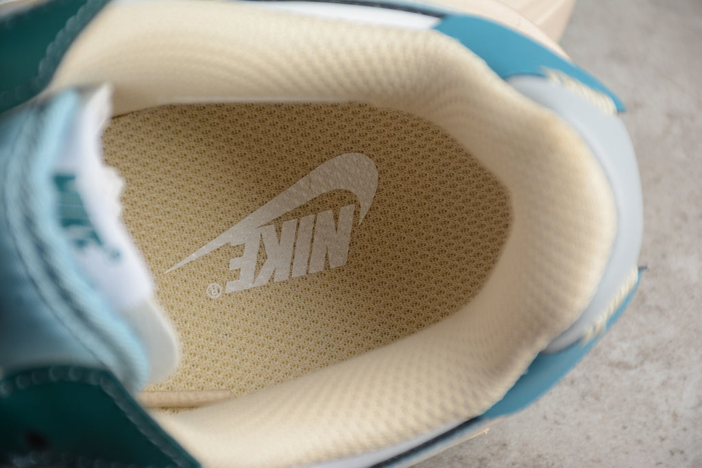 Air Force 1 – Gris / Verde / Beige