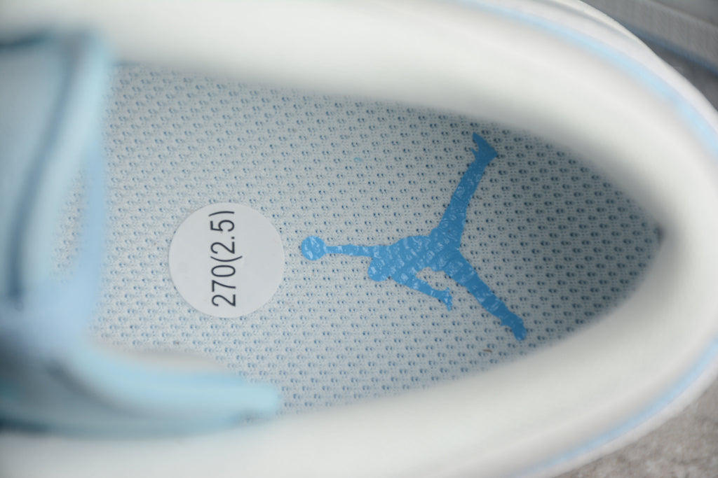 Jordan 1 Low – Blanco / Azul