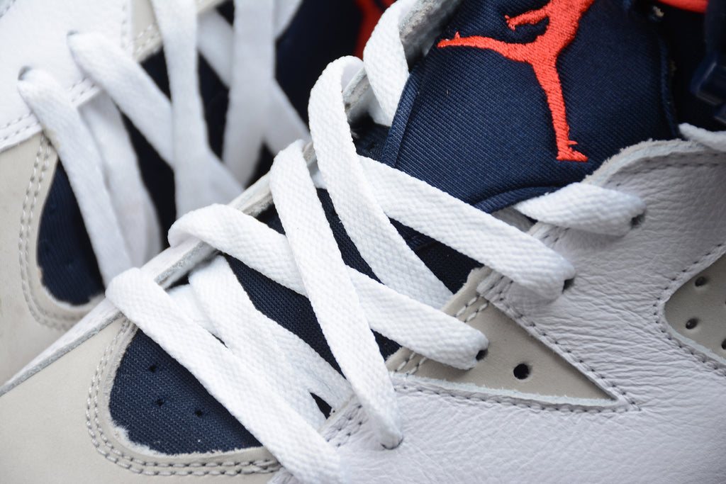Air Jordan 6 – Blanco /  Begie
