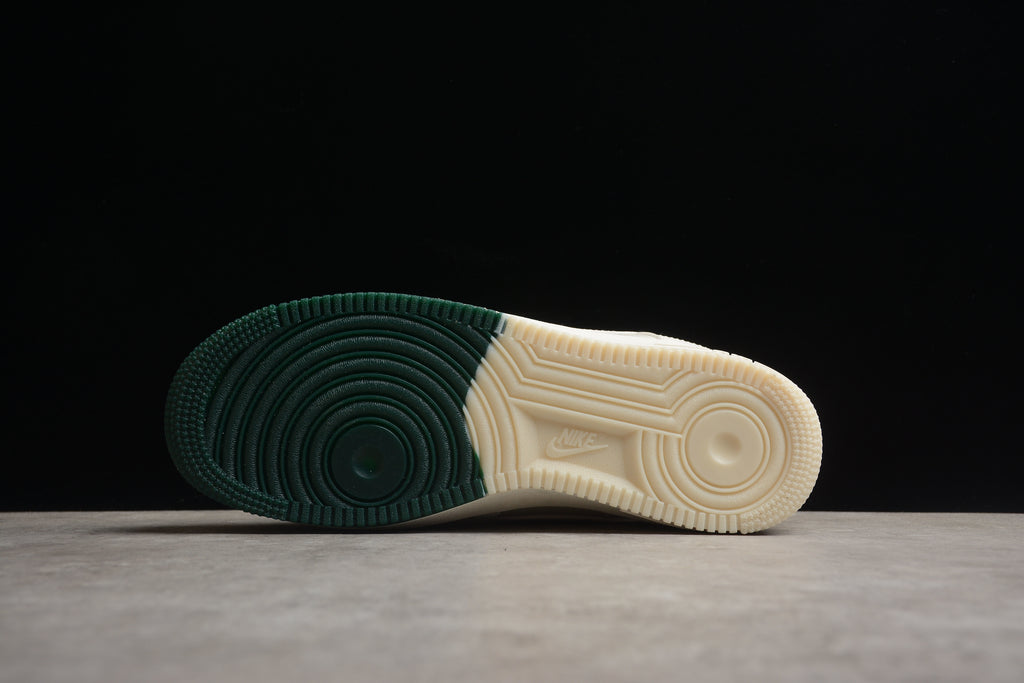 Nike Air Force 1 Low – Blanco / Verde