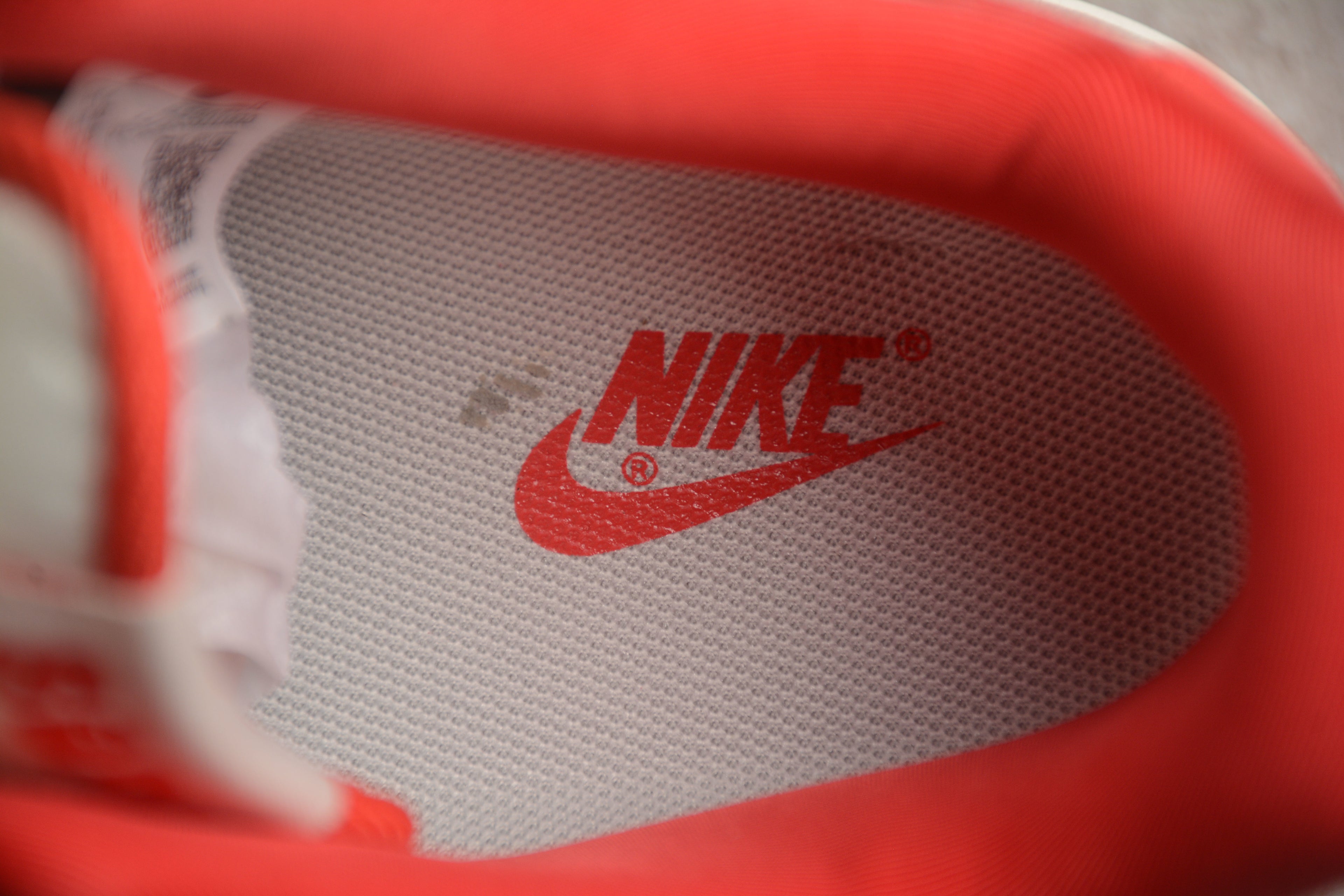 Air Force 1 Low – Gris / Rojo
