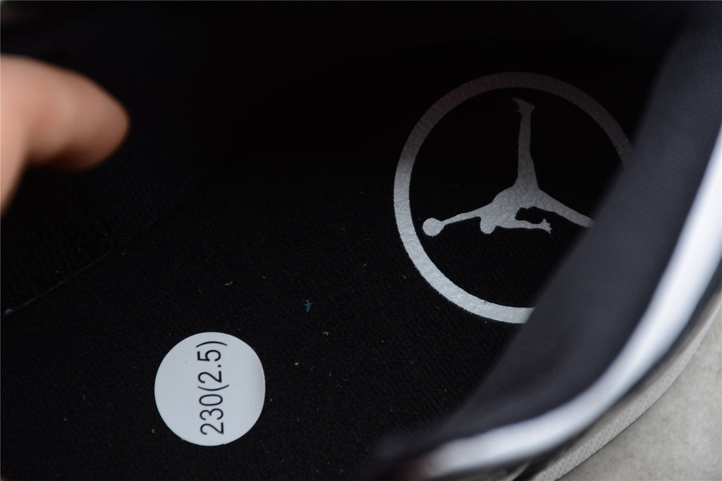 Air Jordan 1 Mid – Negro Brillante