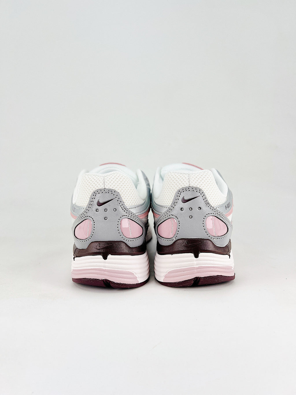 P-6000 – Blanco / Rosa / Gris