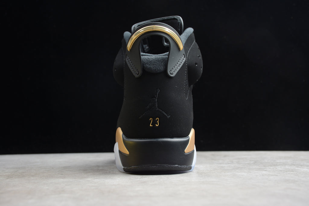 Air Jordan 6 – Negro / Dorado